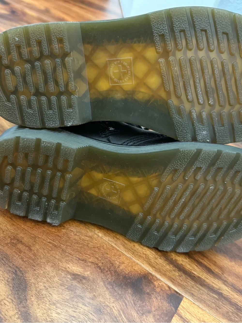 Girls Dr. Martens size US 1